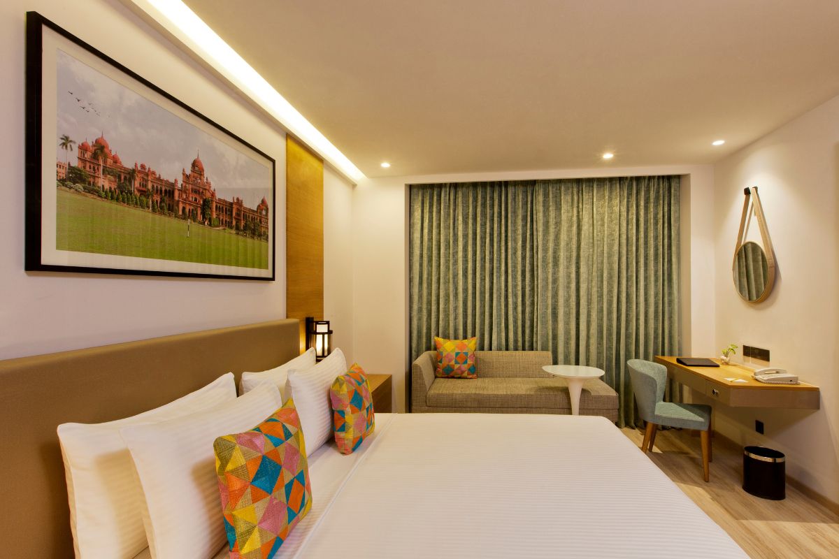 Room 1 Photo 1