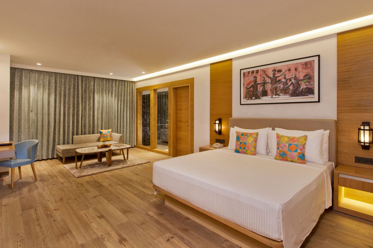 Room 1 Photo 3
