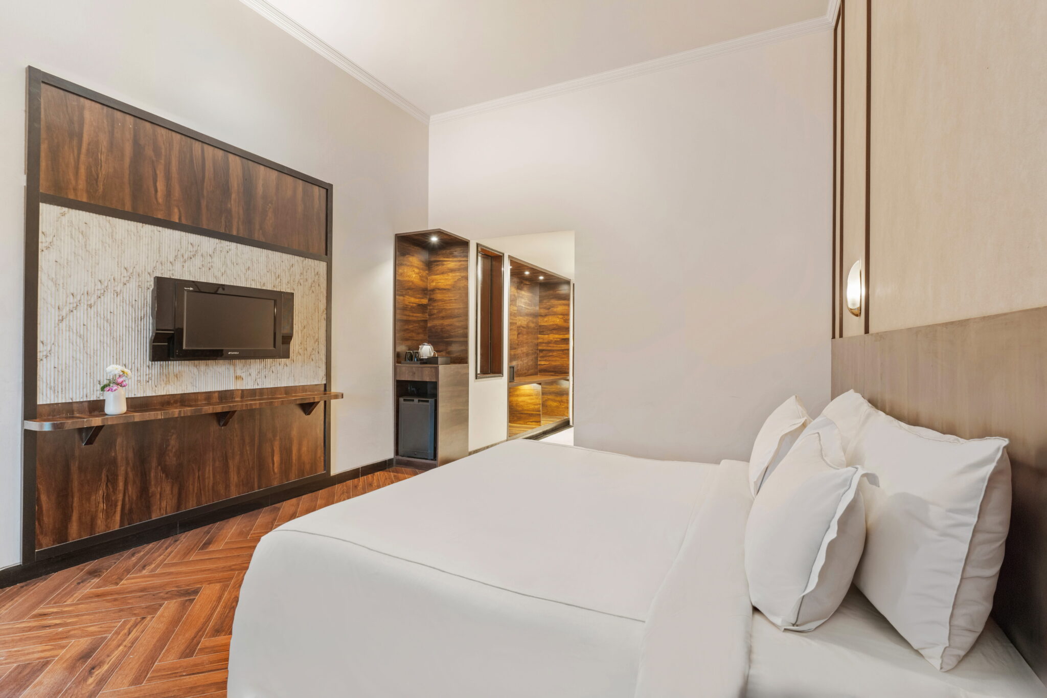 Deluxe Room - 3
