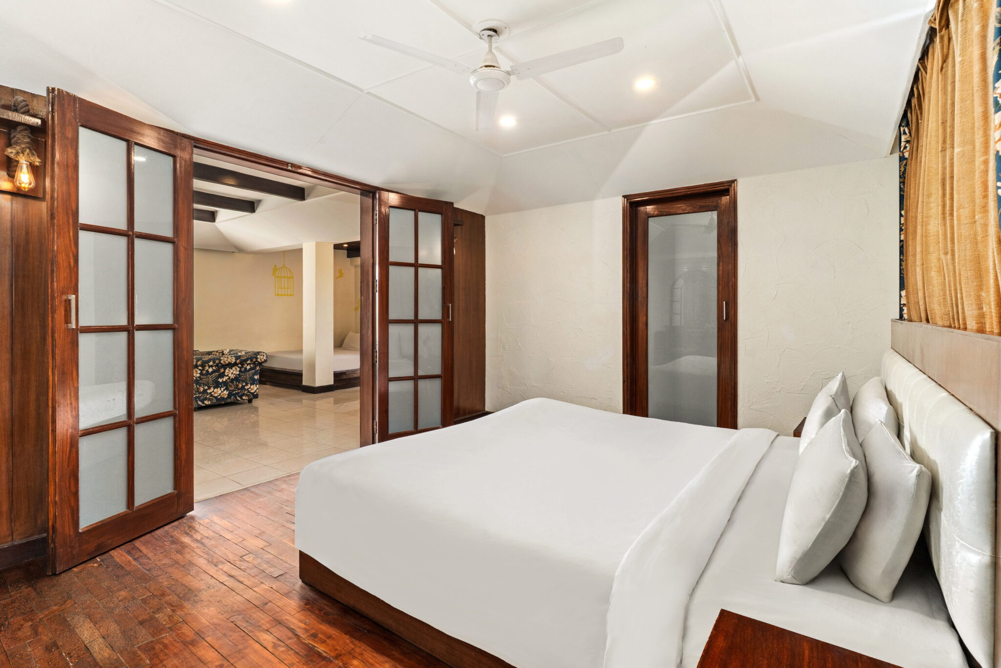 Deluxe Suite - 5