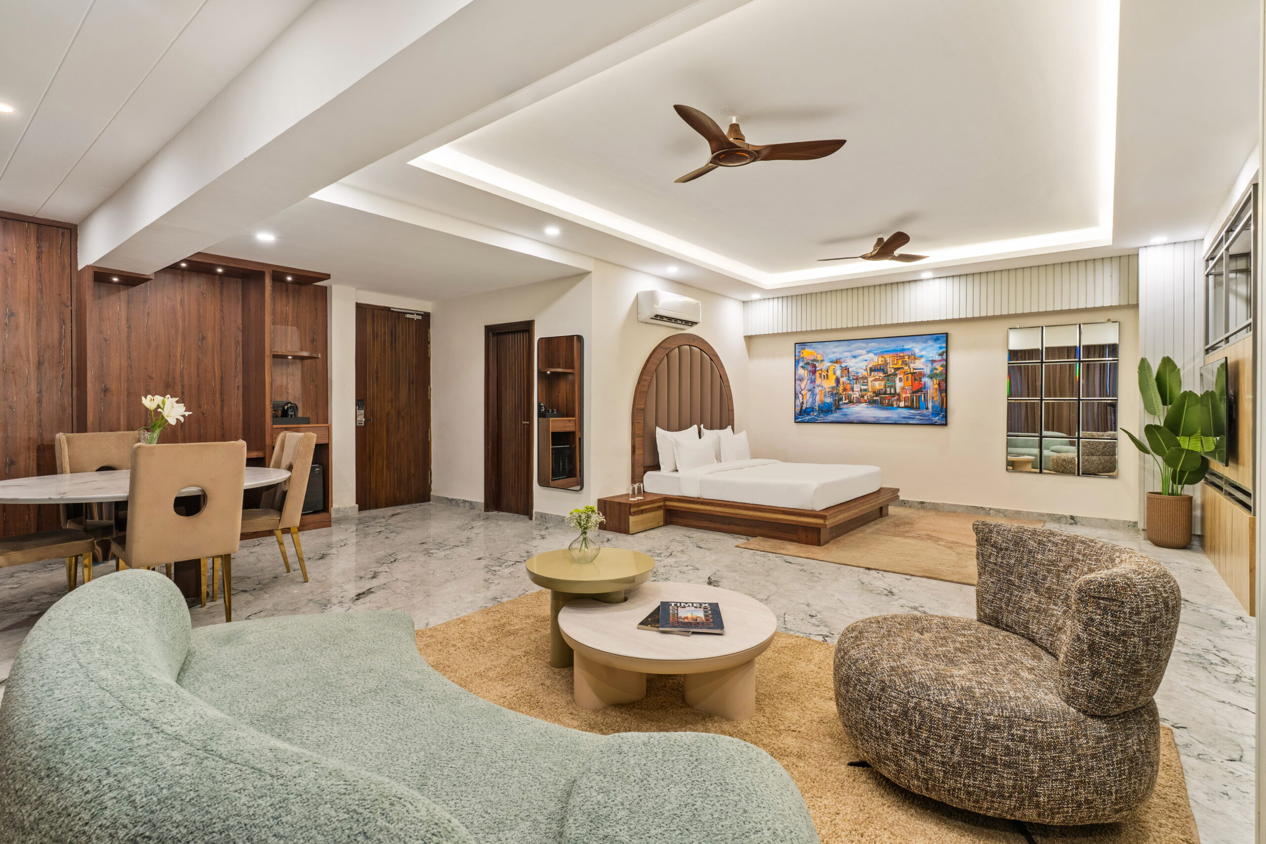 Executive Suite - Country Inn, Dehradun