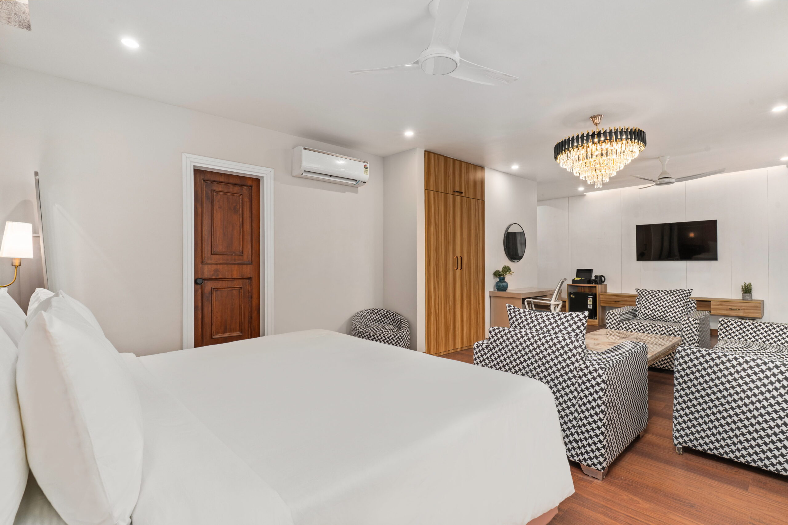 Suite - Country Inn, Rishikesh - 5