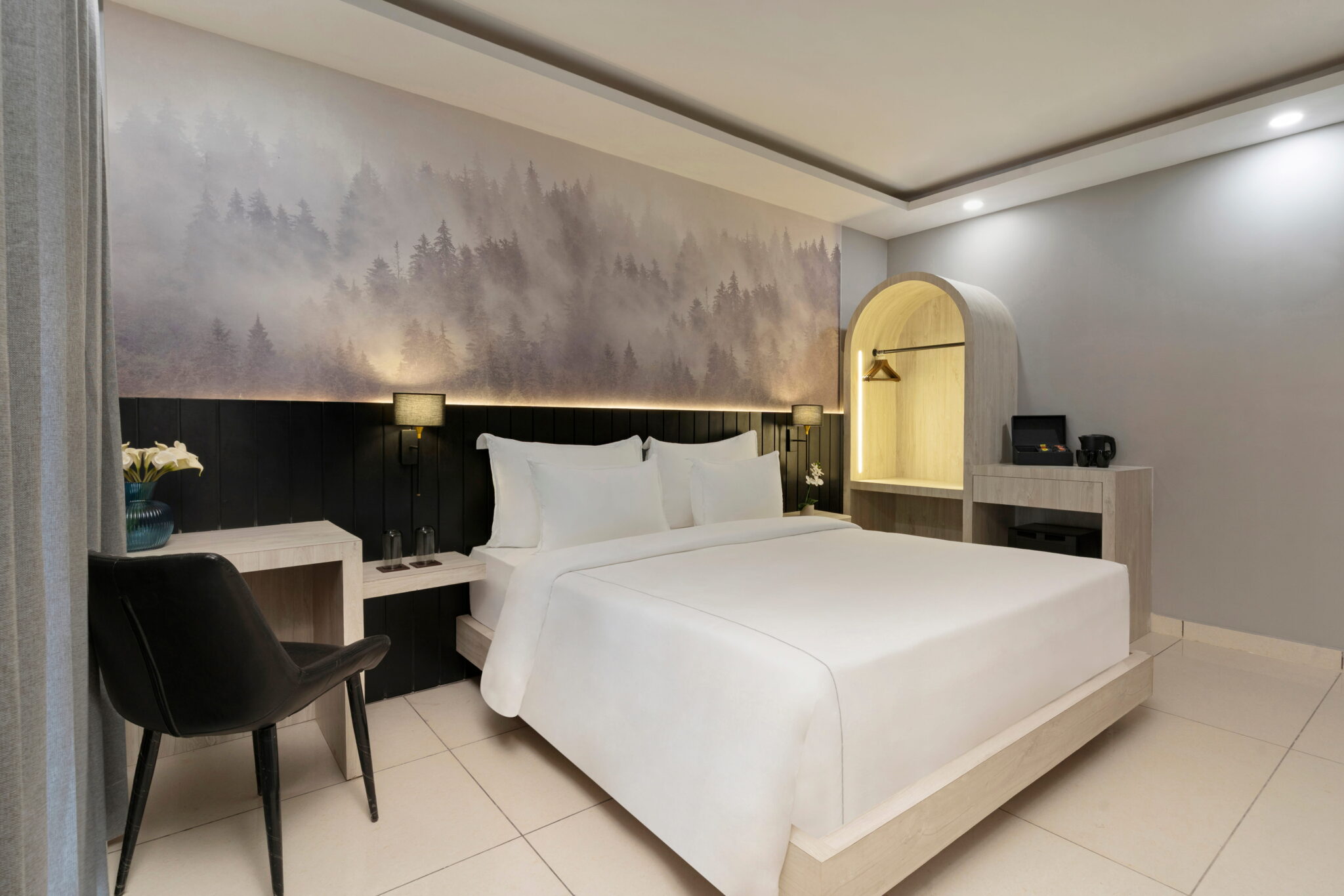 Classic Room with Balcony - 1