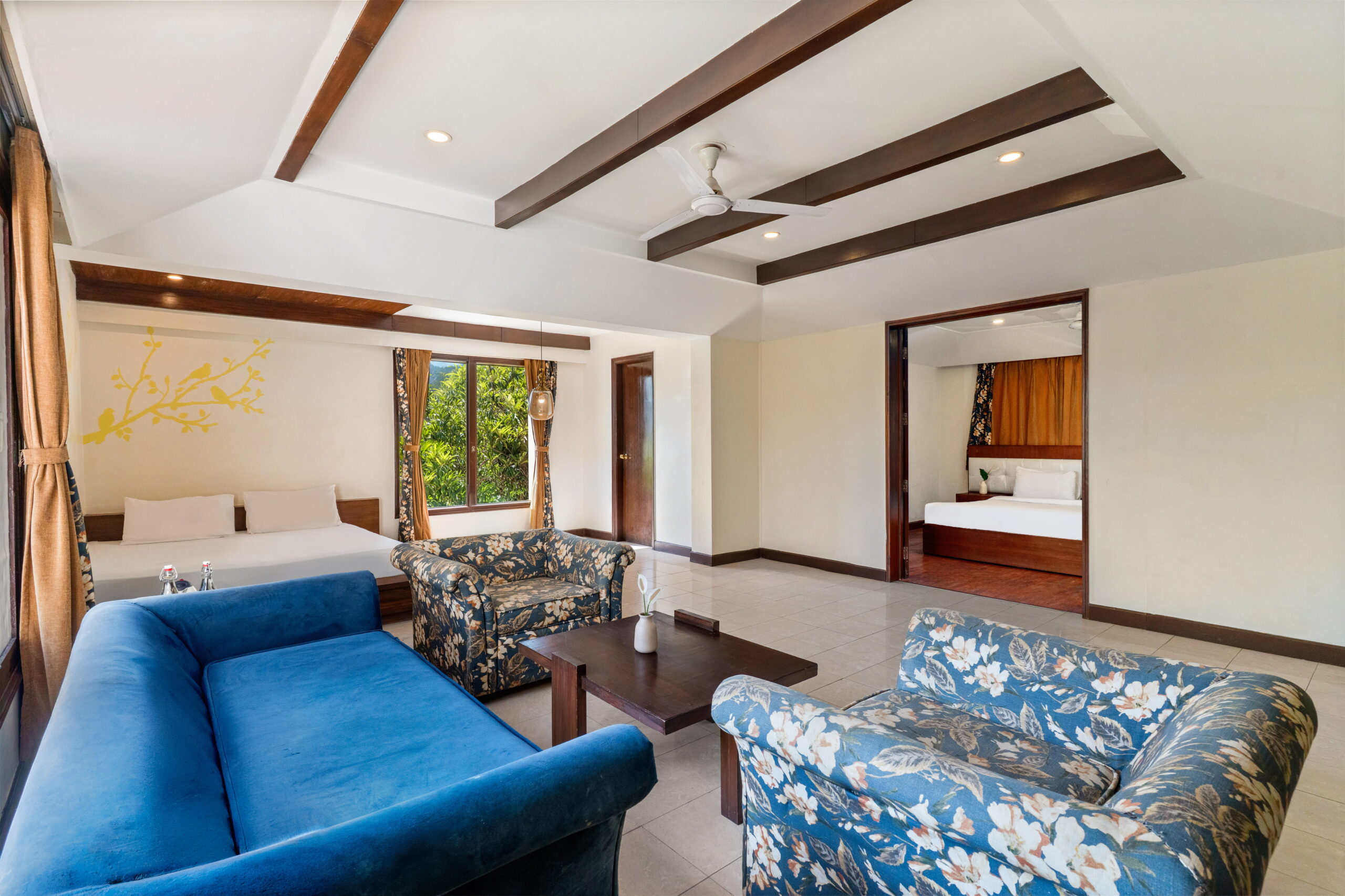 Deluxe Suite - 3